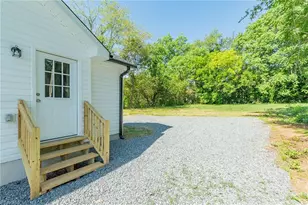 710 Dalton St, Reidsville, NC 27320 - Photo 25
