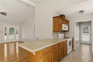 108 McCleskey Dr, Yadkinville, NC 27055 - Photo 15