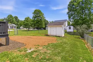 108 McCleskey Dr, Yadkinville, NC 27055 - Photo 31