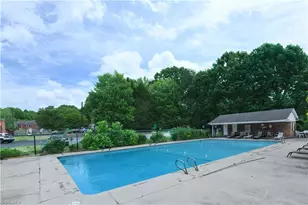 4620 Lawndale Dr, Greensboro, NC 27455 - Photo 17