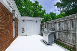 4620 Lawndale Dr, Greensboro, NC 27455 - Photo 15