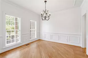 1227 Meadowlands Dr, Winston-Salem, NC 27107 - Photo 9