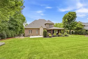 1227 Meadowlands Dr, Winston-Salem, NC 27107 - Photo 47