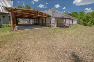 145 Bonnie Regan Rd, Thomasville, NC 27360 - Photo 7