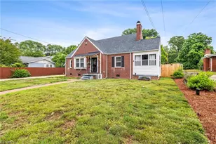 902 Wentworth St, Reidsville, NC 27320 - Photo 3