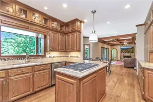 292 Breckenridge Ln, Wilkesboro, NC 28697 - Photo 5
