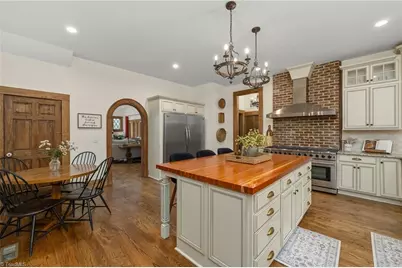 7 Mock Street, Thomasville, NC 27360 - Photo 19