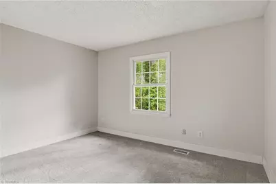 3949 Valley Court #E, Winston-Salem, NC 27106 - Photo 25