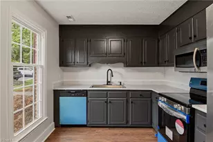 3949 Valley Ct, Winston-Salem, NC 27106 - Photo 13