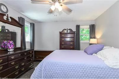 501 Melba Lane, Winston-Salem, NC 27107 - Photo 7