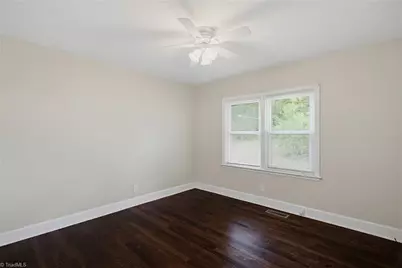 319 Dogwood Circle, High Point, NC 27260 - Photo 19