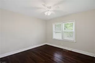 319 Dogwood Cir, High Point, NC 27260 - Photo 19