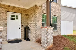 2938 Lashmit Dr, Winston-Salem, NC 27103 - Photo 3