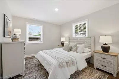 940 N Peace Haven Road, Winston-Salem, NC 27104 - Photo 5