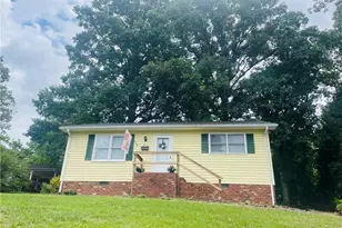 411 Kern St, Thomasville, NC 27360 - Photo 3