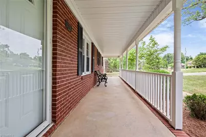 243 Farmingdale Avenue, Winston-Salem, NC 27107 - Photo 9