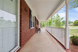 243 Farmingdale Ave, Winston-Salem, NC 27107 - Photo 9