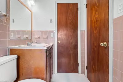 243 Farmingdale Avenue, Winston-Salem, NC 27107 - Photo 23