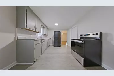 912 Beaumont Avenue, High Point, NC 27260 - Photo 3