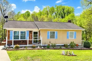 400 Croydon Ln, Winston-Salem, NC 27107 - Photo 1