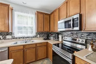 1107 Bethpage Dr, Mebane, NC 27302 - Photo 9