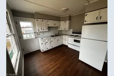 108 Wall Street, Madison, NC 27025 - Photo 5