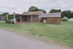 110 Robert Dr, State Road, NC 28676 - Photo 5
