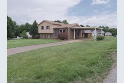 110 Robert Drive, State Road, NC 28676 - Photo 3