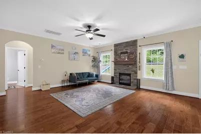 2227 Dunning Court, High Point, NC 27265 - Photo 9
