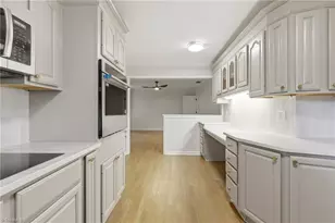 5010 Ellenwood Dr, Greensboro, NC 27410 - Photo 11