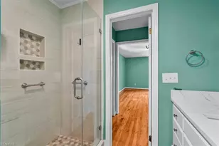 1004 Kemp Rd W, Greensboro, NC 27410 - Photo 25