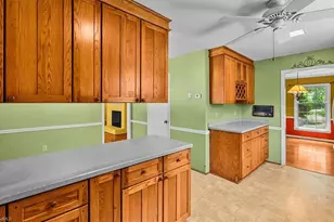 1004 Kemp Rd W, Greensboro, NC 27410 - Photo 13