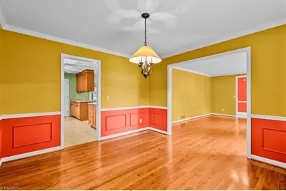 1004 Kemp Road W, Greensboro, NC 27410 - Photo 9