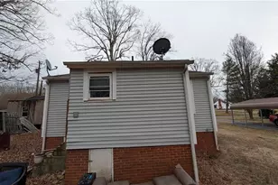 1910 Old Farmer Rd, Asheboro, NC 27205 - Photo 3