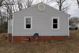1910 Old Farmer Rd, Asheboro, NC 27205 - Photo 5
