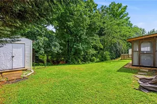 148 Fraizer Creek Rd, Winston-Salem, NC 27105 - Photo 17