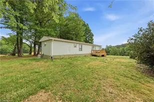 391 & 395 Poplar Springs Rd, Elkin, NC 28621 - Photo 21