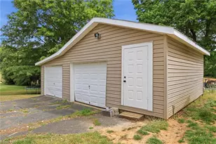 391 & 395 Poplar Springs Rd, Elkin, NC 28621 - Photo 49