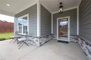 424 Waterton Way, Kernersville, NC 27284 - Photo 5