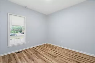 702 Maple Ave, Burlington, NC 27215 - Photo 19