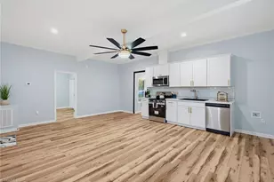702 Maple Ave, Burlington, NC 27215 - Photo 13