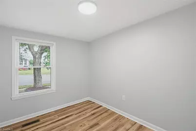 702 Maple Avenue, Burlington, NC 27215 - Photo 23