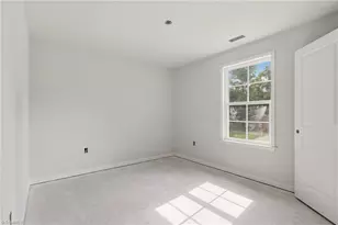 1021 Hickory Chapel Rd, High Point, NC 27260 - Photo 19