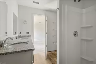 1021 Hickory Chapel Rd, High Point, NC 27260 - Photo 17