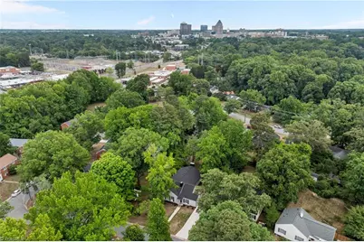1301 Cardinal Place, Greensboro, NC 27408 - Photo 25