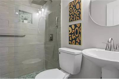 1301 Cardinal Place, Greensboro, NC 27408 - Photo 19