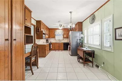 4701 New Walkertown Road, Walkertown, NC 27051 - Photo 5