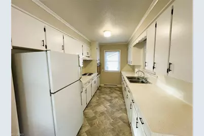 1142 Liberty Drive, Thomasville, NC 27360 - Photo 5