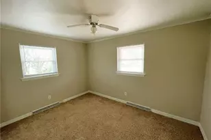 1142 Liberty Dr, Thomasville, NC 27360 - Photo 11