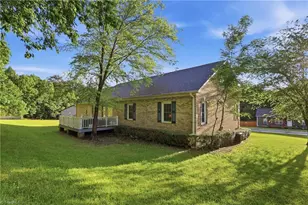 726 Cypress Hill Dr, Eden, NC 27288 - Photo 27
